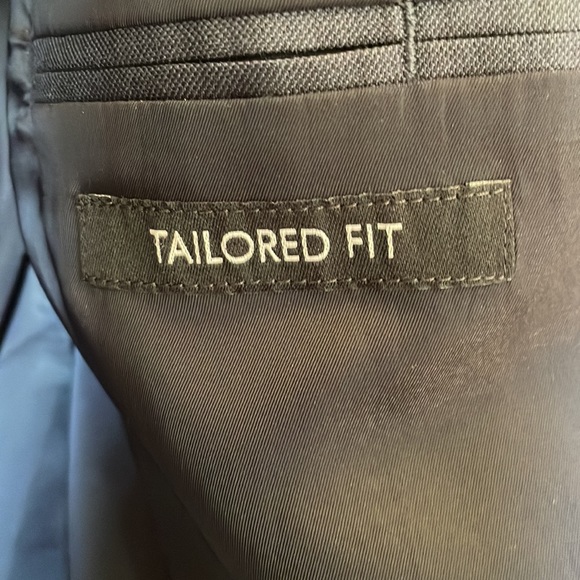 Jos. A. Bank Navy Blue 4 Piece Suit Set Traveler’s Collection - Picture 11 of 15